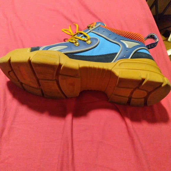 So 13 Gucci sneakers - Picture 3 of 4